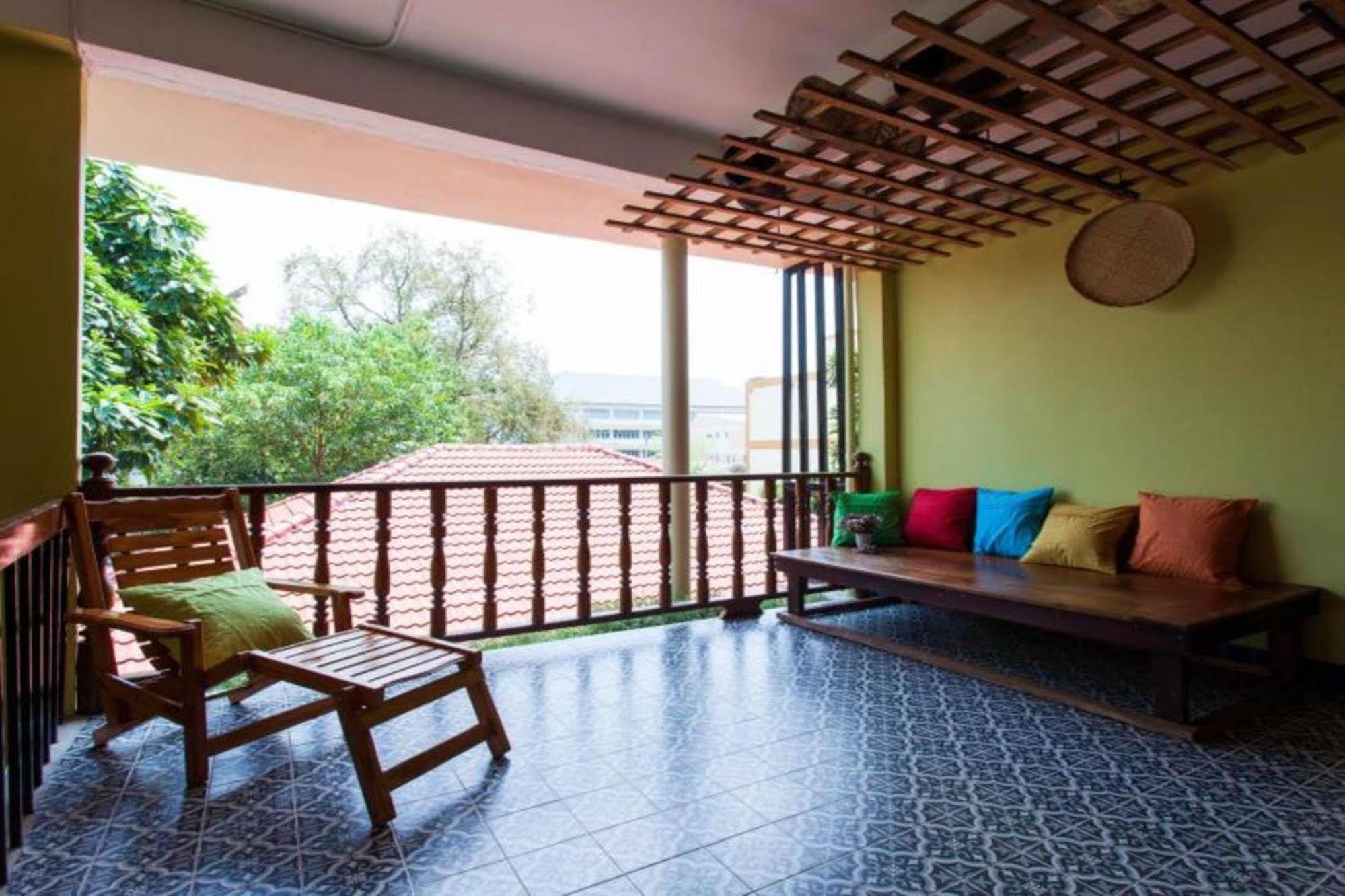 Hotel At Phra Sing Chiang Mai Exterior foto